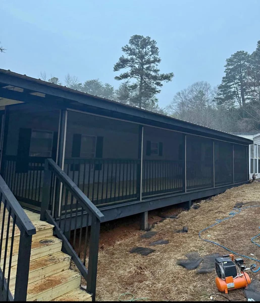 Long Screened-In Back Porch completed in Chesnee, SC by Stateside Fence and Deck